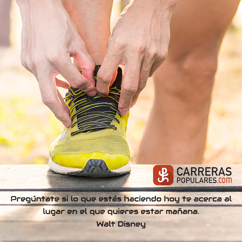 Pregúntate si lo que estás haciendo hoy te acerca al lugar en el que quieres estar mañana. - Walt Disney