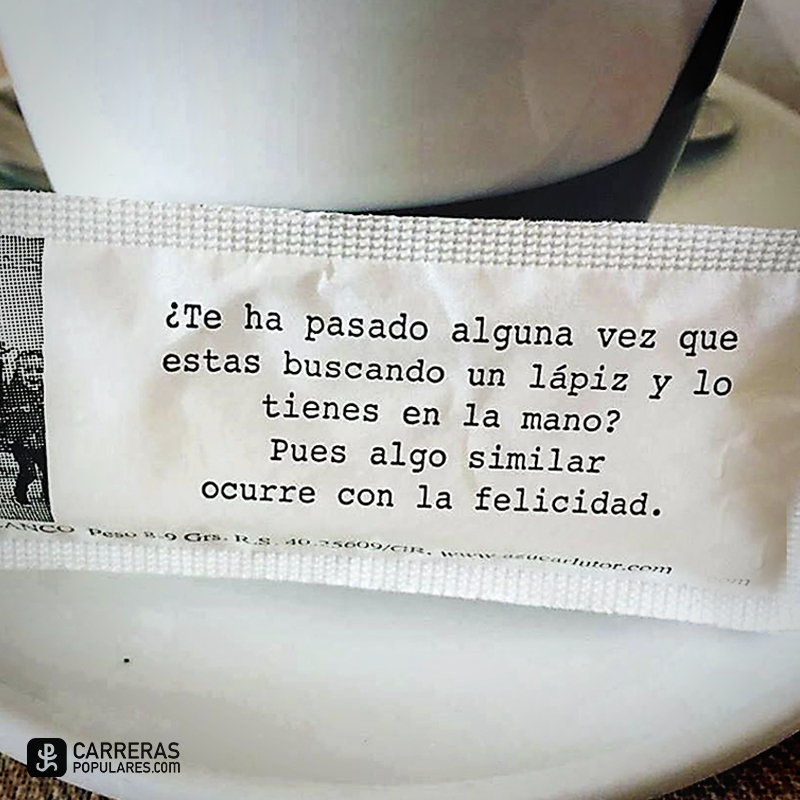 ¿Te ha pasado alguna vez que estás buscando un lápiz y lo tienes en la mano? Pues algo similar ocurre con la felicidad
