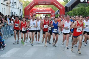 Corredores en el Medio Maratón de Almansa