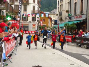 Pedro San Antonio, entrando en meta en el CCC del UTMB en Chamonix este verano