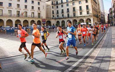 Corredores de la Sanitas Marca Running Series de Alicante 2013