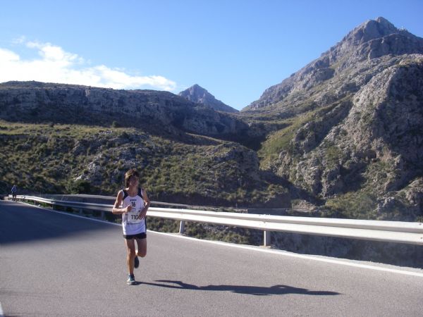 Uno de los participantes en la carrera de Sa Calobra