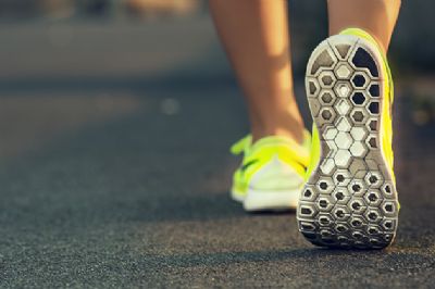 Cómo escoger zapatillas de running y no morir el intento?