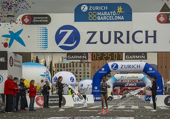 La etíope Helen Bekele, nuevo récord femenino de la Zurich Marató de Barcelona 2017 con un tiempo de 2:25:04