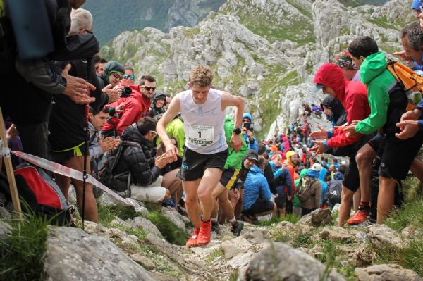 Segundo el año pasado y tercero en esta edición, Lauenstein ha disfrutado del apoyo del público en la subida al Aizkorri  foto: Igor Quijano