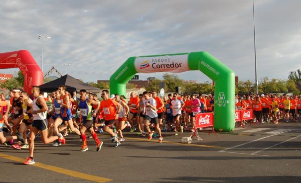 Participantes en la Carrera Solidaria Parque Corredor de Torrejón en 2016