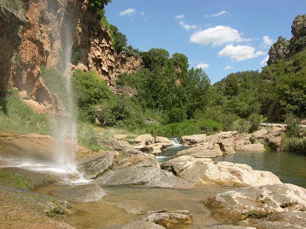 Navajas es una bella localidad de la Comunidad Valenciana situada en la provincia de Castellón, con multitud de sitios de interés que visitar