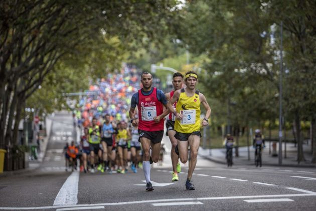 La cabeza de la Carrera de la Ciencia 2018 en el primer kilóemetro
