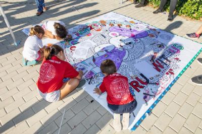 Niños jugando en el evento de la Global Energy Race de Madrid en 2018