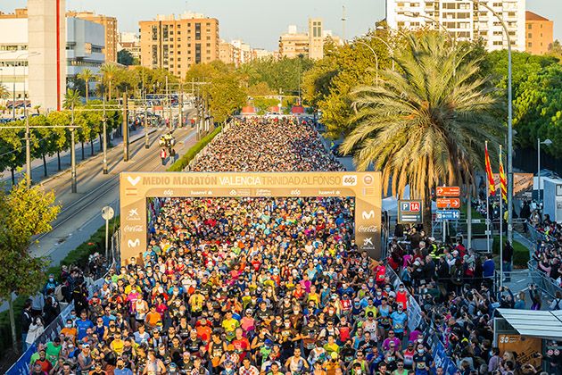 Salida 30º Medio Maratón Valencia Trinidad Alfonso EDP 2021